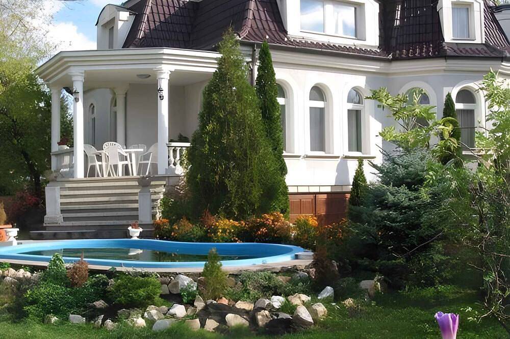 Ferienhaus mit Pool und Wlan in Gardon, Gárdonyi járás