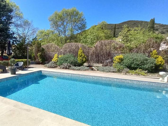 Location de vacances pour 4 personnes, avec jacuzzi ainsi que piscine et jardin à Bosc - 3