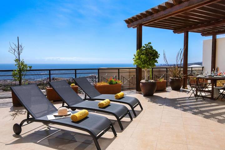 Ganze Wohnung, Ferienwohnung 'Obsidian Villa Bentayga' mit Meerblick und WLAN in San Eugenio Alto, Adeje