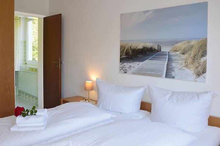 Ferienhaus für 8 Personen, mit Garten in Nebel - 3