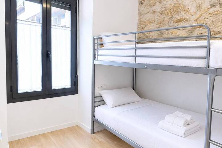 Entire apartment, Apartment 2 rooms in Puigcerdà Center (Accessible) in Puigcerdà, Catalan Pyrenees