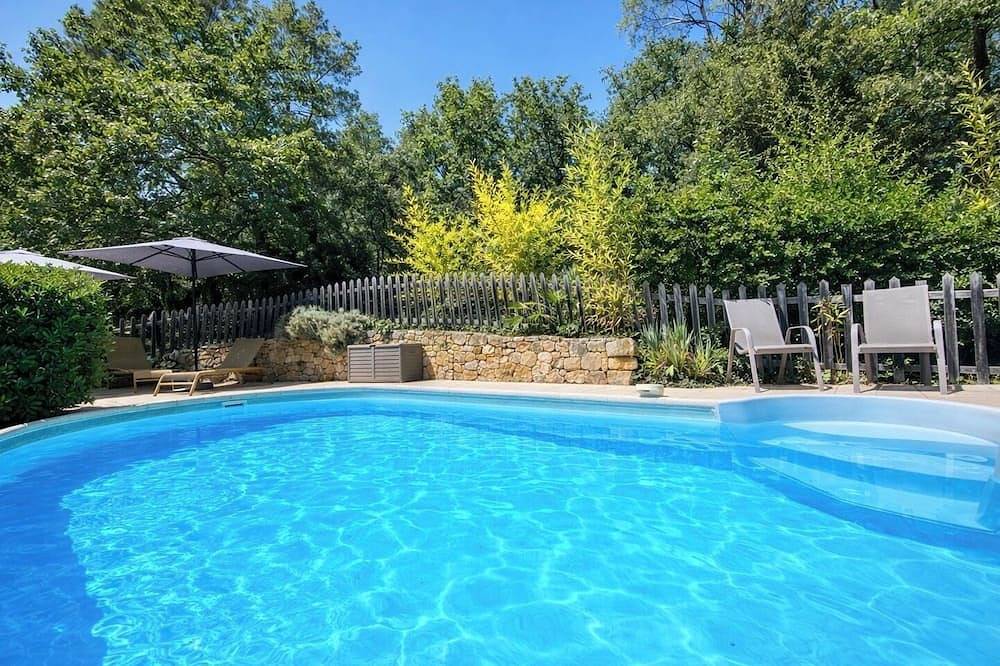 Family villa - Breathtaking view of the vineyards - private, fenced pool. in Entrecasteaux, Brignoles Region