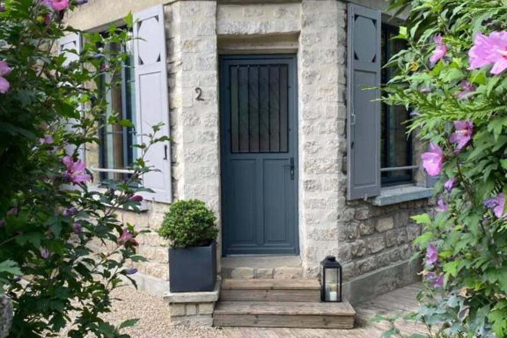 Double room with private bathroom in Senlis, Río Oise
