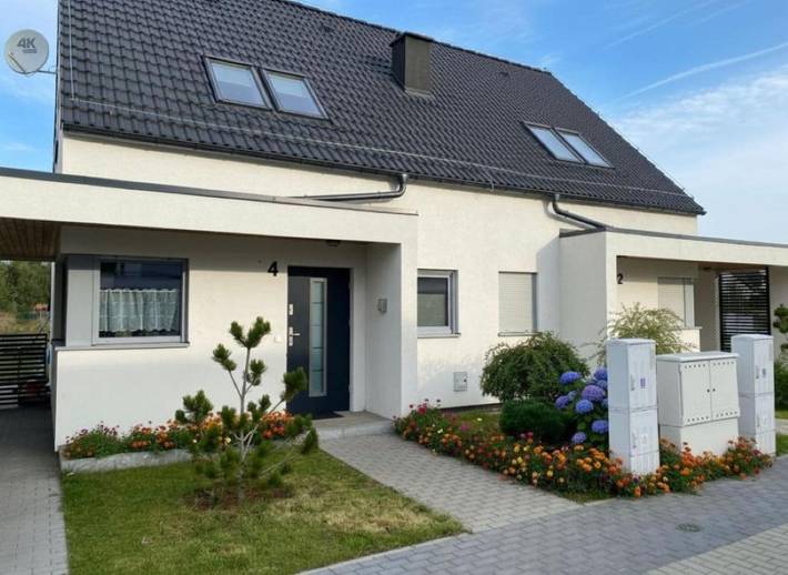 Ferienhaus für 6 Personen, mit Pool und Garten sowie Ausblick