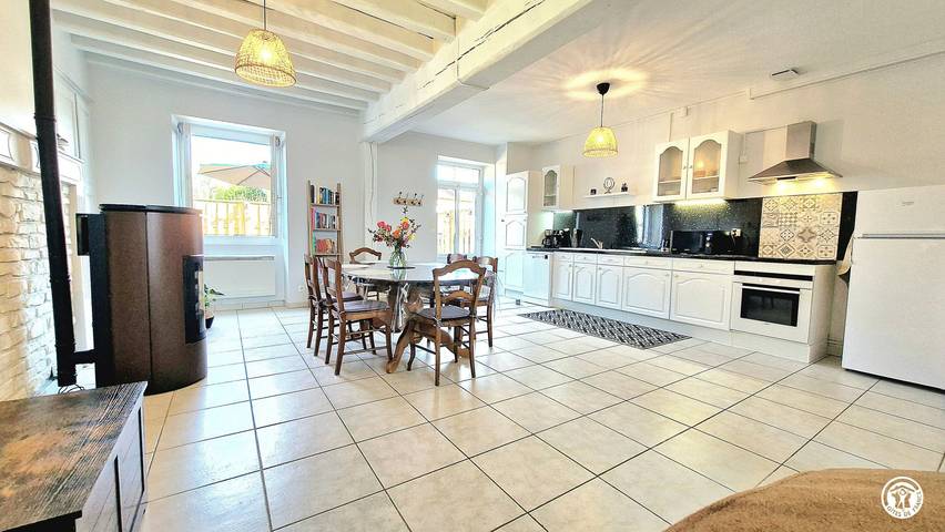 Gîte pour 5 personnes, avec terrasse à Saint-Sauveur-en-Puisaye - 3