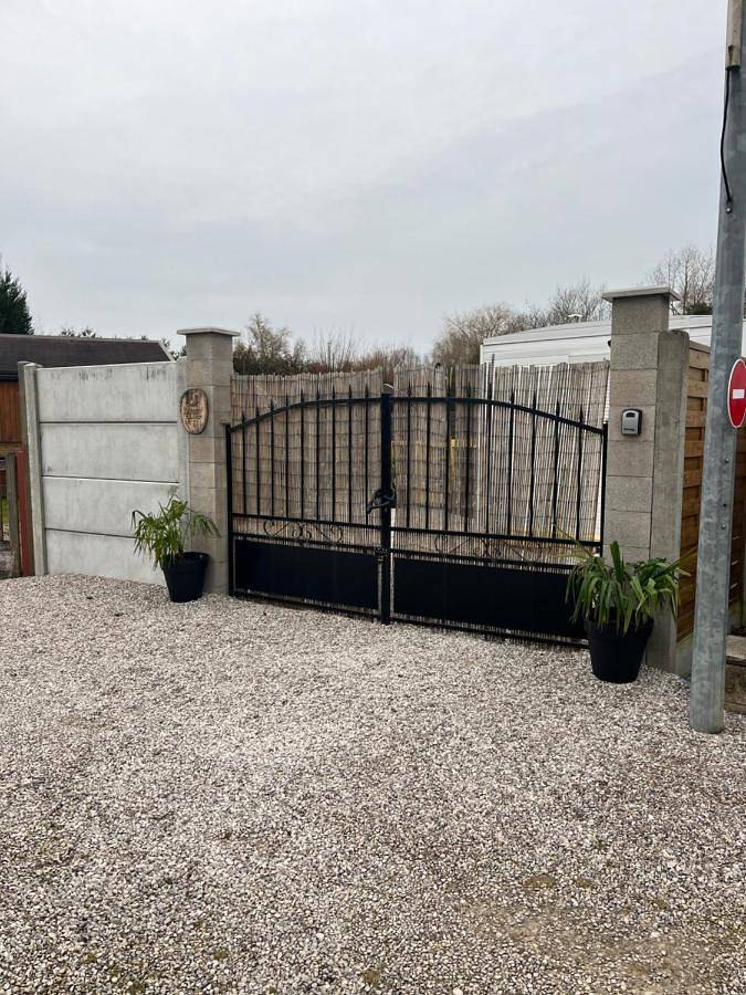 Camping pour 5 personnes, avec Terrasse et Jardin à Licques