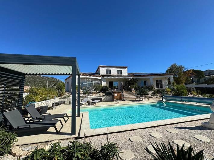 Gîte pour 4 personnes, avec piscine ainsi que vue et jardin à Vingrau - 4