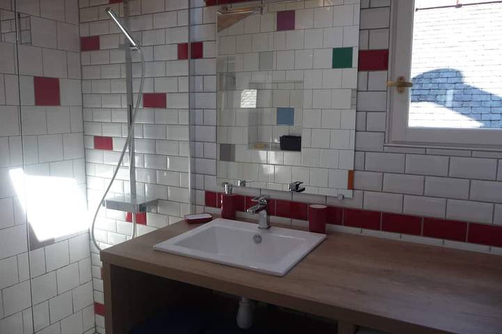 Charmantes Haus mit Garten auf 100 m vom Meer, 4 Personen. Benetzung. in Ploubazlanec, Côte de Goëlo