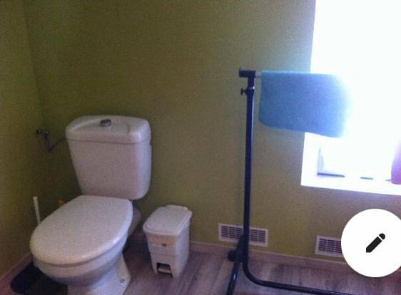 Double Room with Private Bathroom in Sainte-Menehould, Marne
