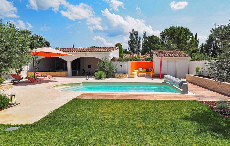 Location de vacances pour 5 personnes, avec Terrasse et Piscine à Paradou