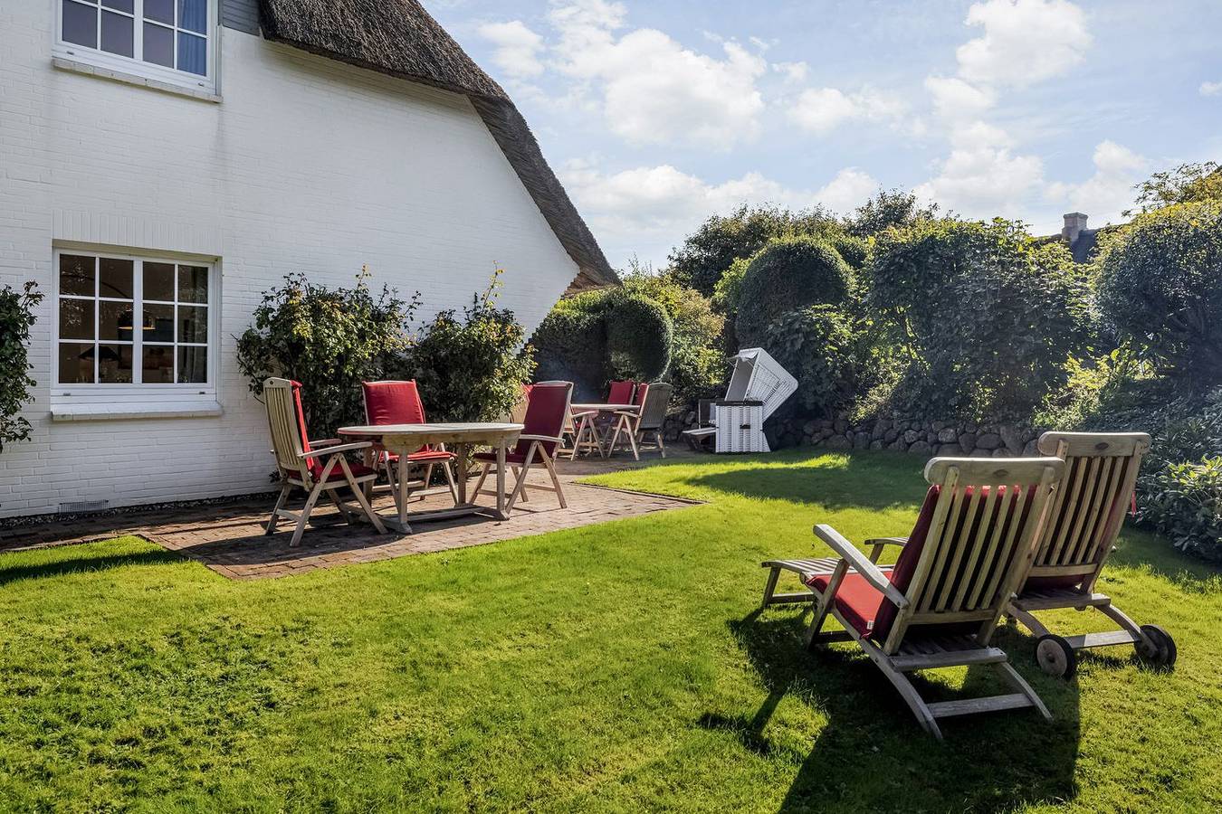 Ganze Wohnung, Fienchen - reetgedecktes Haus, schön gestalteter Garten im Südwestteil des Ortes in Keitum, Sylt (Gemeinde)