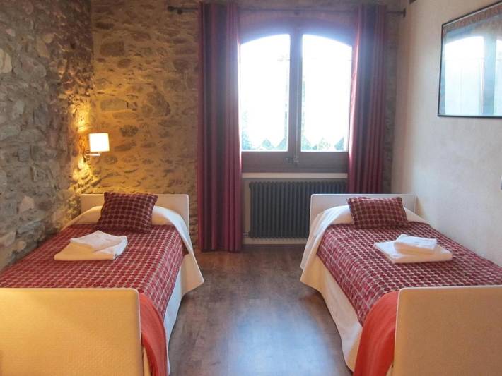 Casa rural para 4 personas, con piscina además de terraza y jardín en Valles Oriental - 4