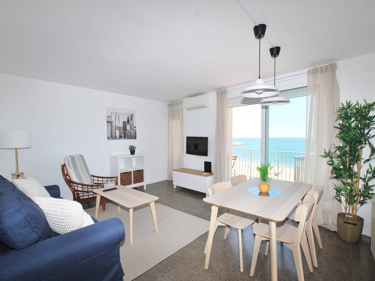 Appartement entier, Appartement Vue Sur Mer Idéal Familles – Barcelone Proche in Premià de Mar, Costa del Maresme