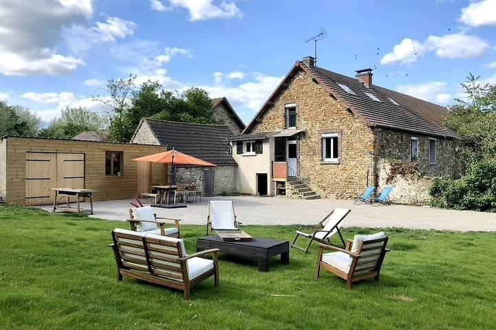 Gîte pour 8 personnes, avec jardin et jacuzzi à Brueil-en-Vexin