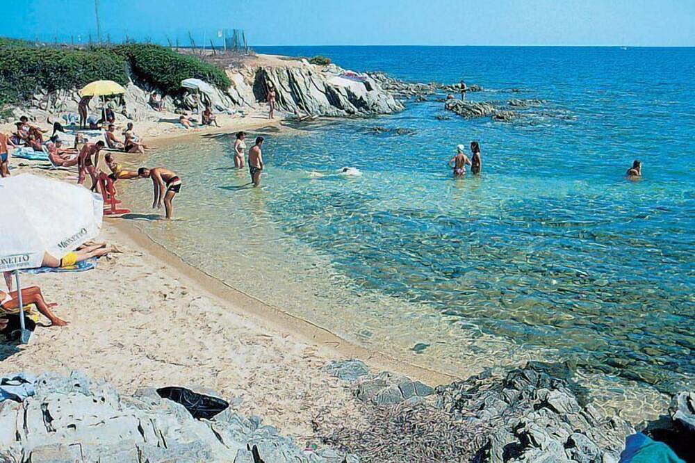 Ganze Wohnung, Casa Cala Lupo - Dreizimmerwohnung 350 m vom Strand von Cala Lupo entfernt in Stintino, Nurra