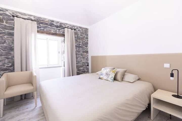 Location de vacances pour 4 personnes, avec Vue sur l’océan ainsi que Balcon/Terrasse et Vue dans Arco da Calheta - 4