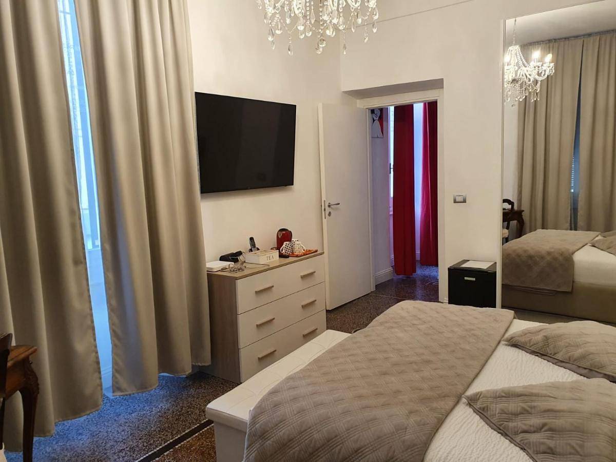 Deluxe Double Room with Sea View in Bagni Paolina, Varazze