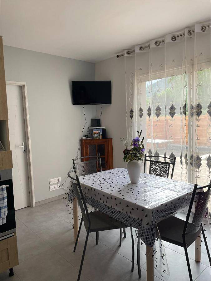 Location de vacances pour 6 personnes, avec jardin, animaux acceptés dans Chaum