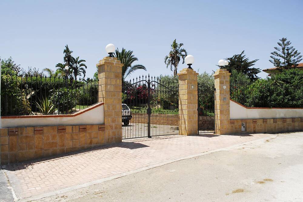 Villa per 12 Persone in Partinico, Provincia di Palermo