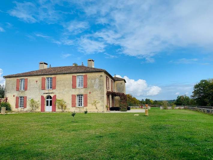 Cottage pour 15 personnes, avec jardin ainsi que piscine et vue à Saint-Côme