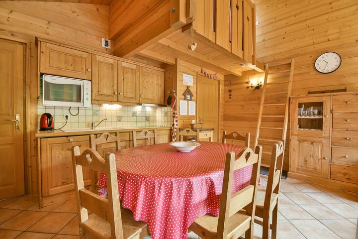 Apartamento entero, Apartamento de vacaciones para 8 personas con balcón in Chinaillon, Le Grand-Bornand