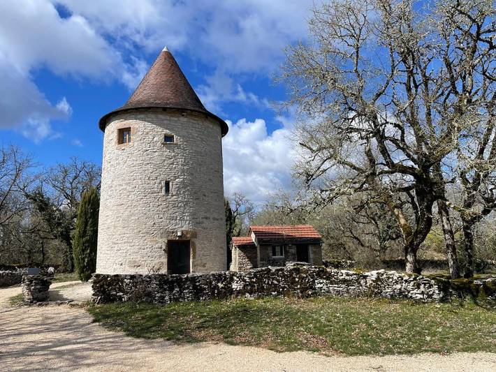 Maison de campagne pour 4 personnes, avec jardin et piscine à Puyjourdes - 2