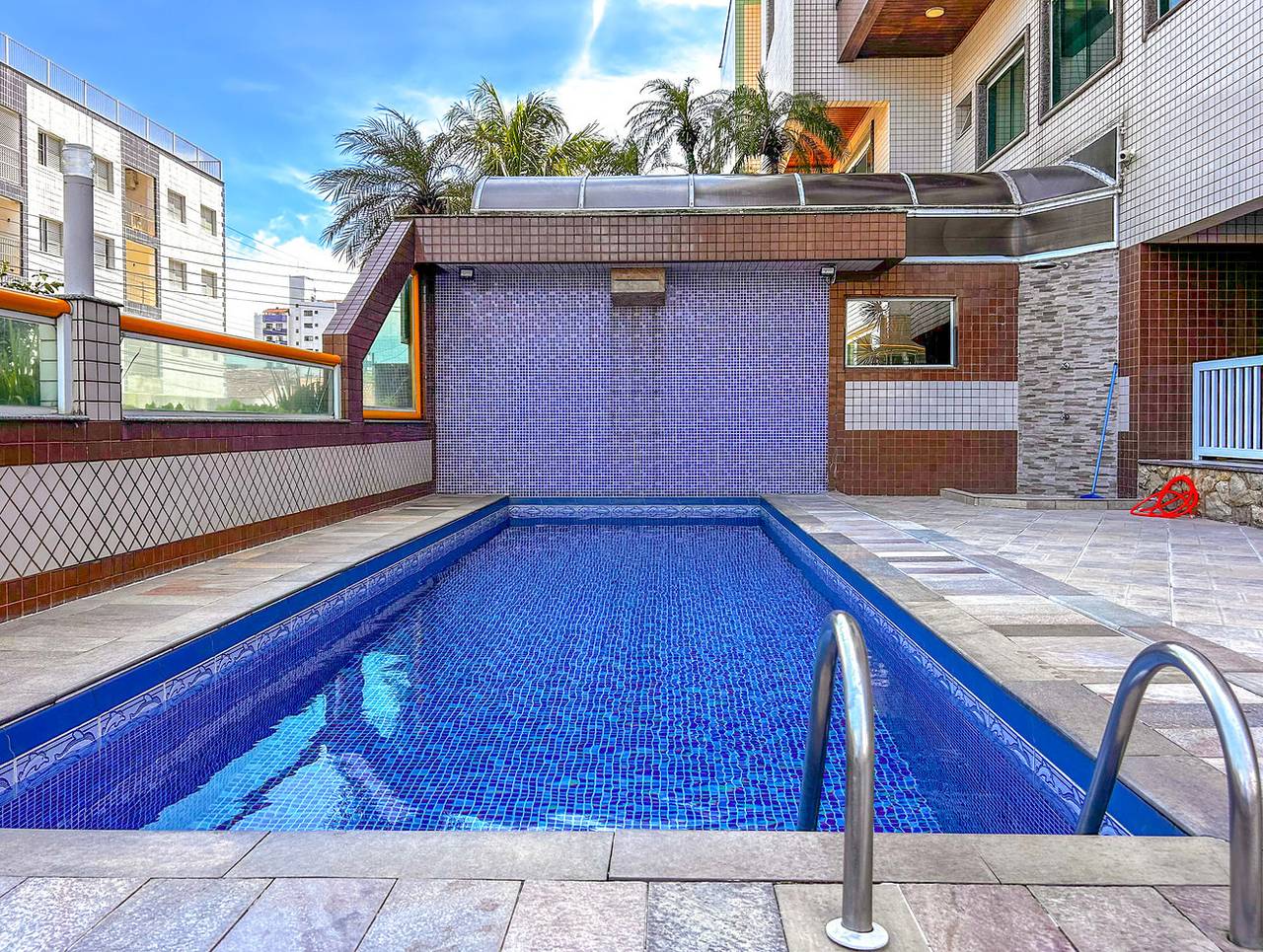 Ganze Wohnung, Ferienwohnung für 6 Personen mit Terrasse in Vila Caiçara, Praia Grande