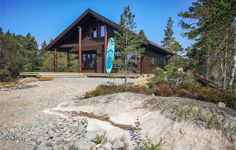 Ferienhaus für 8 Personen mit Sauna in Birkenes