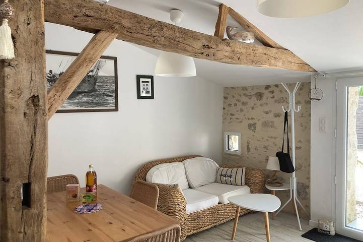 Gîte pour 4 personnes, avec jardin ainsi que sauna et terrasse à Sallertaine