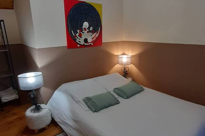 Location de vacances pour 8 personnes, avec jardin et terrasse à Rochepaule - 3