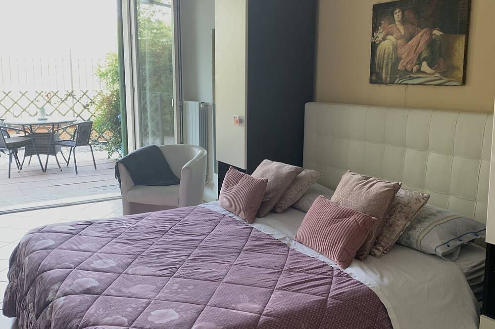 Appartamento intero, Elegante loft con giardino/ parcheggio gratuito in Brescia, Provincia di Brescia