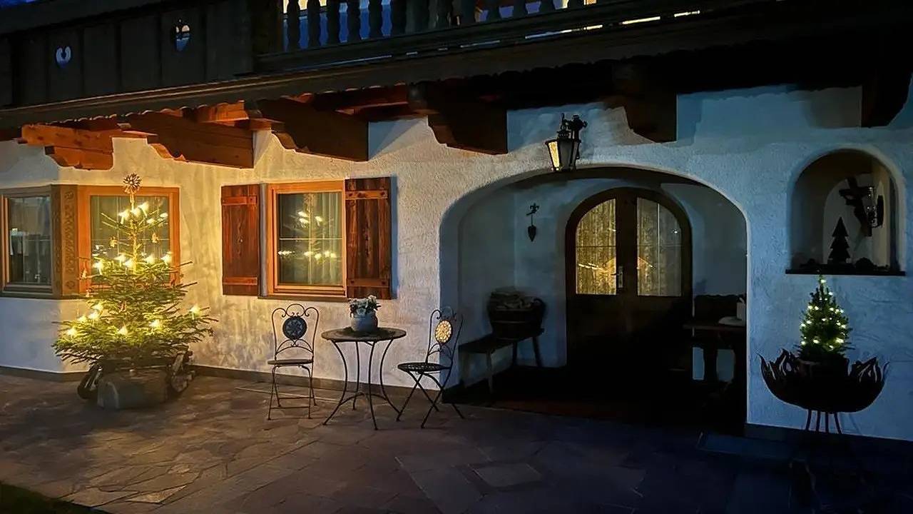 Geheel vakantieappartement, Vakantieappartement voor 2 personen met tuin in Tux Alps, Fügen