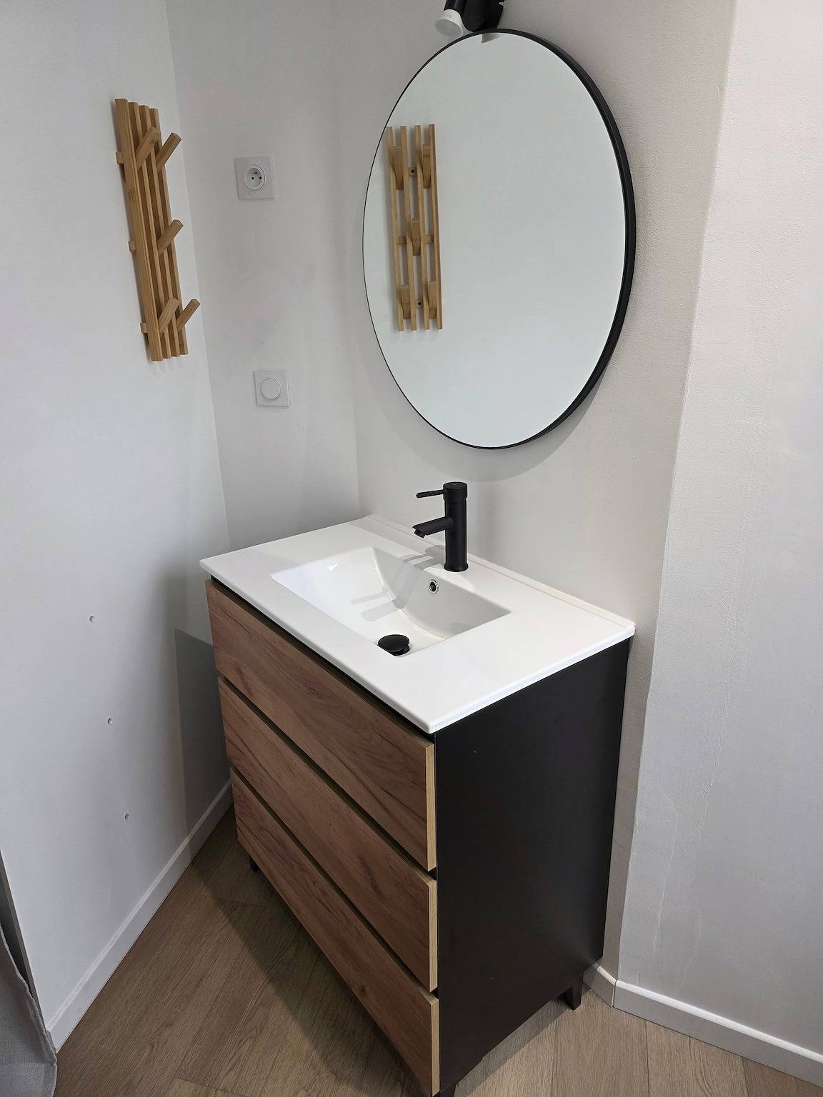 Entire studio, Studio Apartment “Chez Marie” in Bort-les-Orgues – Ideal for 2 Guests in Bort-les-Orgues, Ussel region