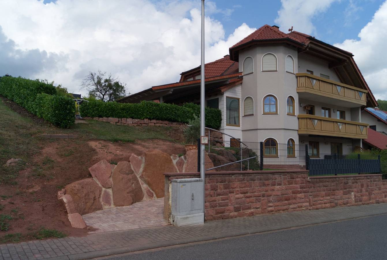 Ferienwohnung Bleifuss - Liebevoll eingerichtete "Vier Sterne" Ferienwohnung in absolut ruhiger Lage im Spessart in Altenbuch, Spessart-Mainland