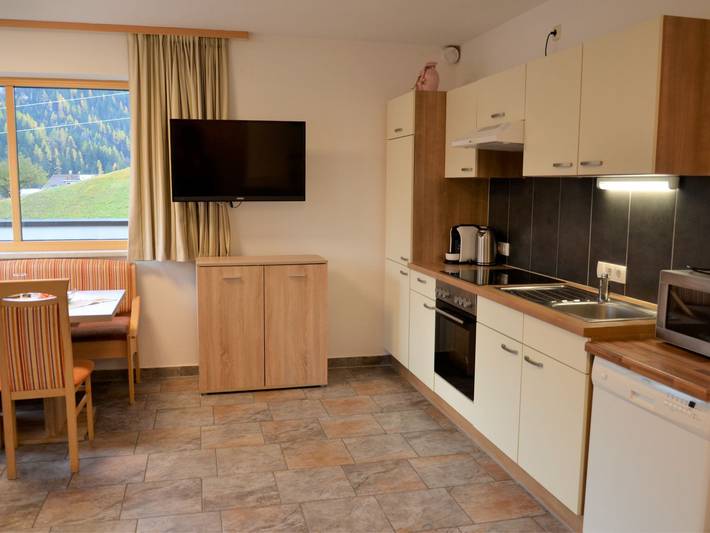 Ferienwohnung für 3 Personen, mit Balkon und Ausblick sowie Garten, mit Haustier in Sankt Anton am Arlberg - 3
