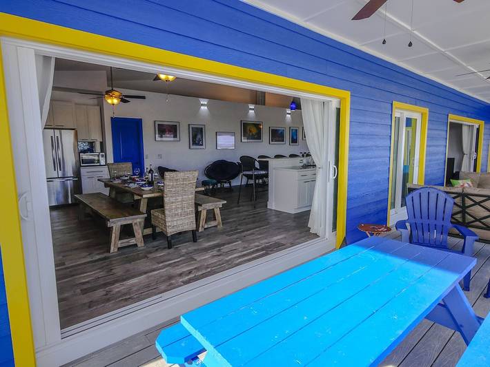 Vacation house for 16 people, with hot tub and balcony the Florida Panhandle