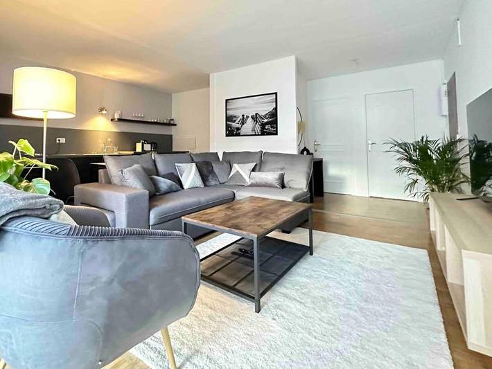 Gîte pour 8 personnes, avec balcon dans Lac Kir