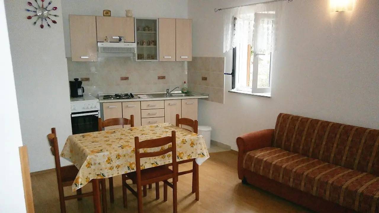 Geheel vakantieappartement, Ferienwohnung für 5 Personen (57 m²) in Valun in Valun, Cres