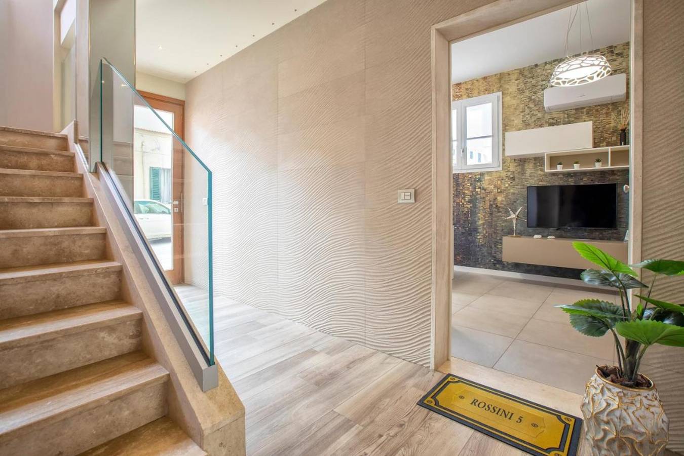 Apartment 'Luxury Sofia Home Alghero' with Balcony, Wi-Fi and Air Conditioning in Mercede, Alghero