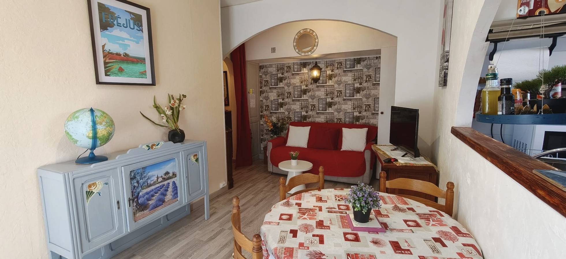 Appartement entier, Cocon très calme proche du centre historique in Fréjus, Côte méditerranéenne (France)