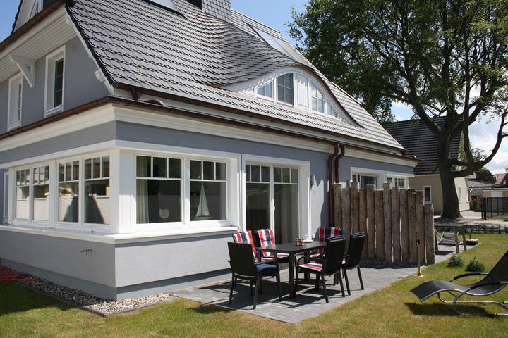 Ferienhaus für 6 Personen, mit Terrasse und Garten sowie Sauna in Zingst