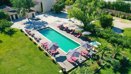 Maison De Vacances pour 16 Personnes dans Noves, Région d'Arles, Photo 4
