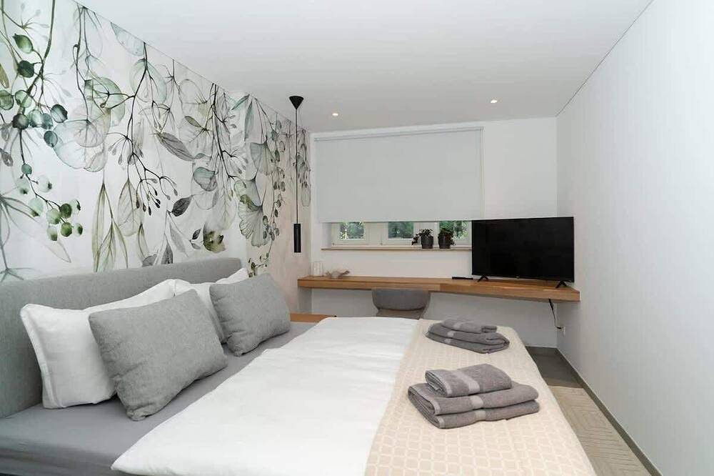 Ganze Wohnung, Oase am Tierpark exklusiv und gehobener Standard in Freiberg, Chemnitz und Umgebung
