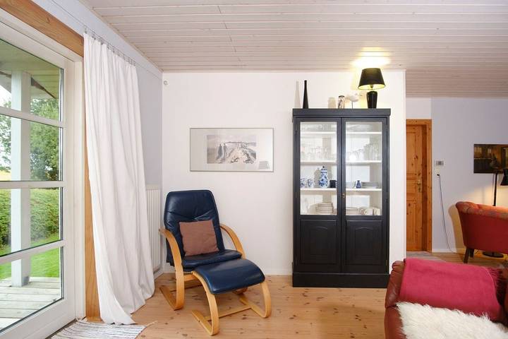 Ferienhaus für 5 Personen, mit Terrasse und Garten in Esgrus - 4