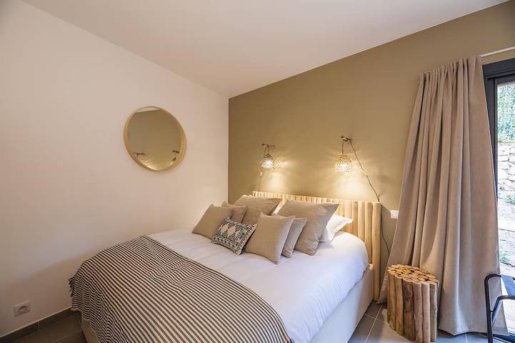 Location de vacances pour 16 personnes, avec balcon et jardin dans Plage Cala Rossa - 4