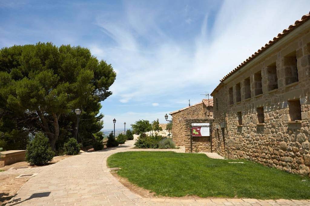 El Diezmo 2 in Artajona, Provincia de Navarra