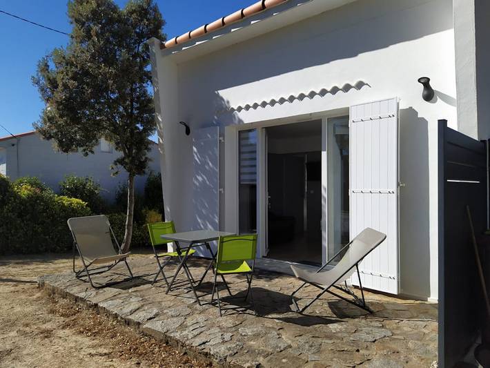 Gîte pour 2 personnes, avec terrasse et jardin - 1