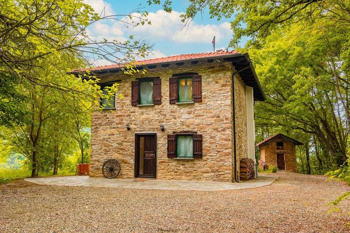 Location de vacances pour 6 personnes, avec vue et jardin, animaux acceptés à Monastero Bormida - 2