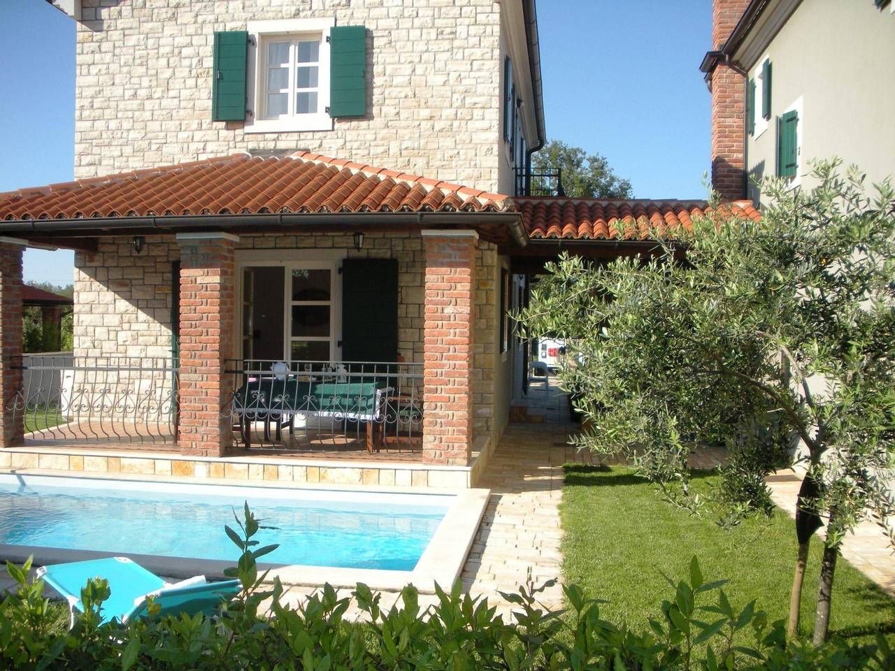 Großzügiges Ferienhaus mit Pool und Sonnenterrasse in Grad Poreč, Porec und Umgebung