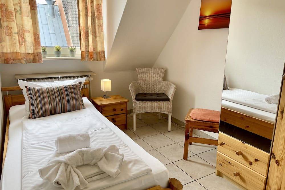 Schönes Haus für 6 Pers. mit Terrasse, Pkw-Stellplatz, Wlan. Haustiere erlaubt. in Westerland, Sylt (Gemeinde)